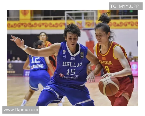 女篮加拿大与希腊激战正酣争夺国际赛场荣耀与未来发展机遇